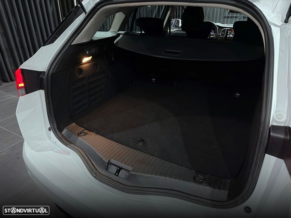 Renault Mégane E-Tech Plug-in Hybrid 160 EQUILIBRE - 35