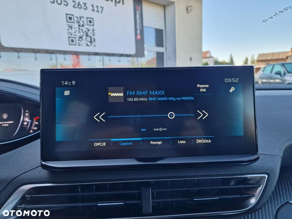 Peugeot 5008 BlueHDI 130 EAT8 Active Pack - 26