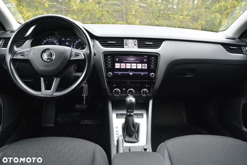 Skoda Octavia 2.0 TDI Ambition DSG - 38