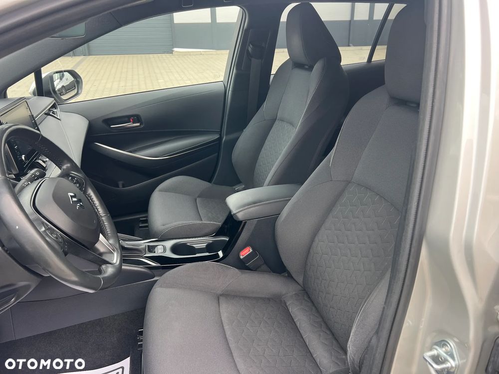 Suzuki Swace 1.8 Hybrid Premium Plus CVT - 12