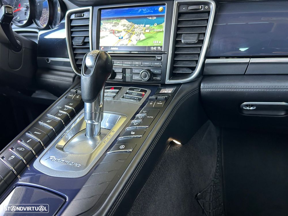 Porsche Panamera Edition - 50