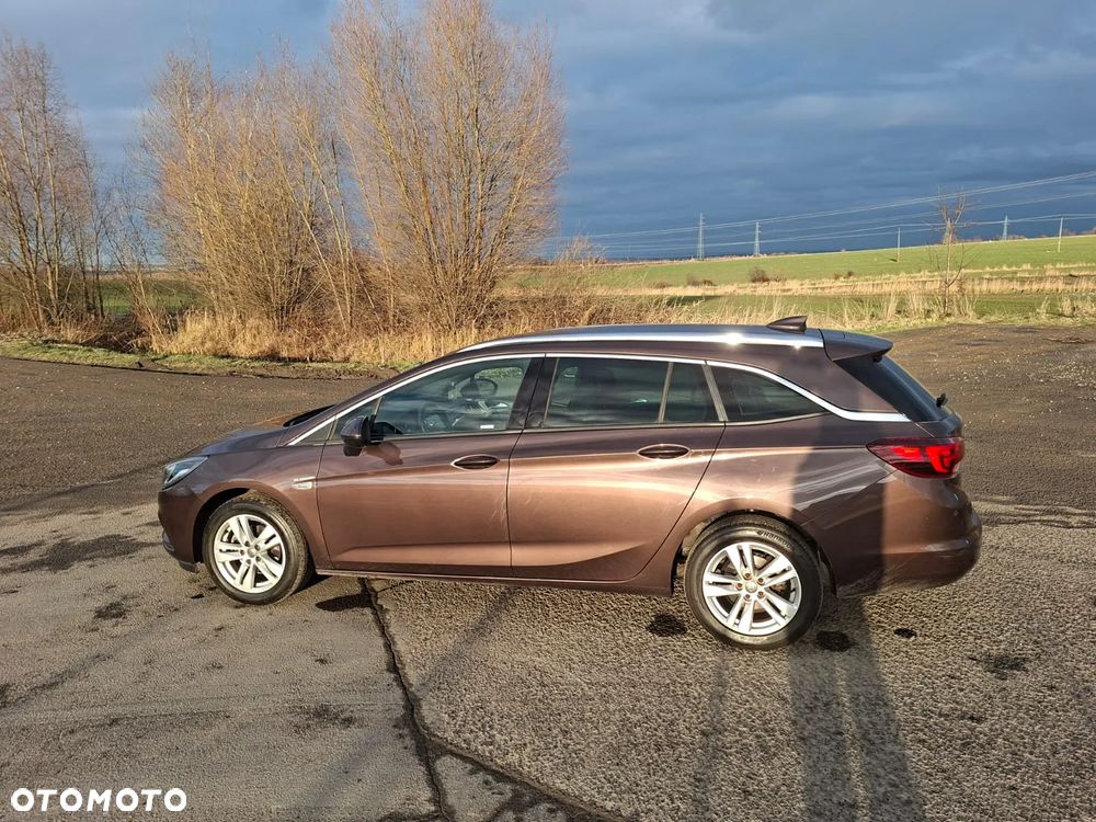 Opel Astra 1.4 Turbo Business - 27