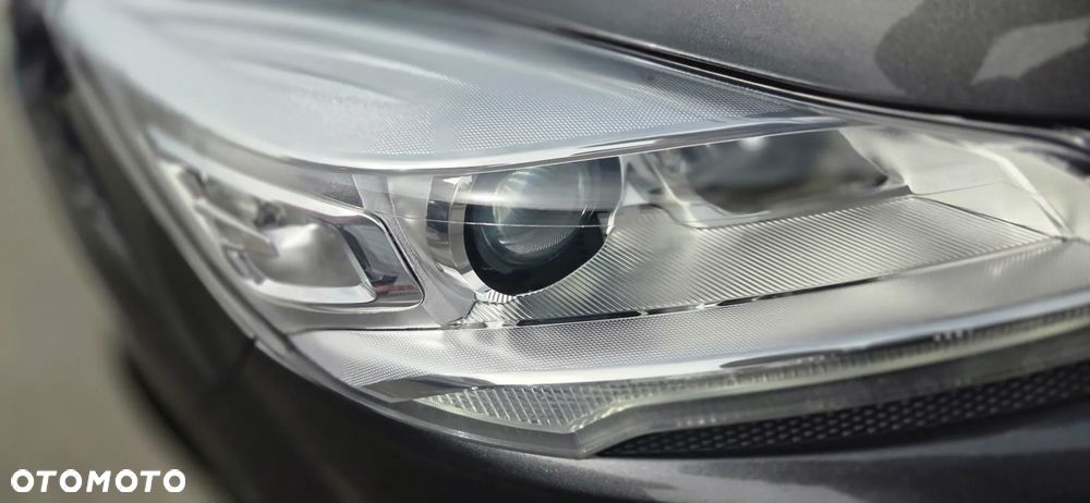 Ford Kuga 2.0 TDCi 2x4 Titanium - 23