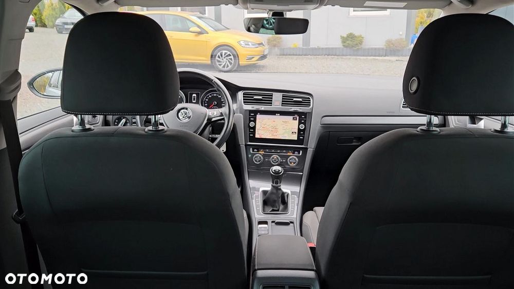 Volkswagen Golf 1.6 TDI BMT Comfortline - 17