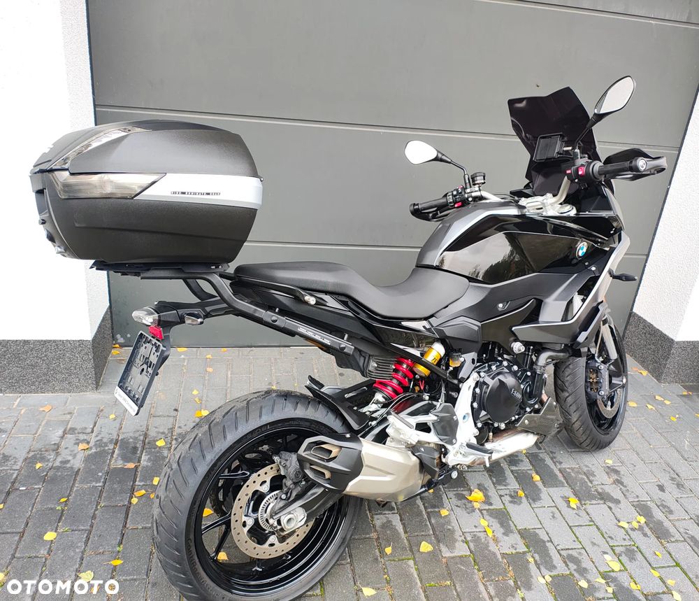 BMW XR - 13