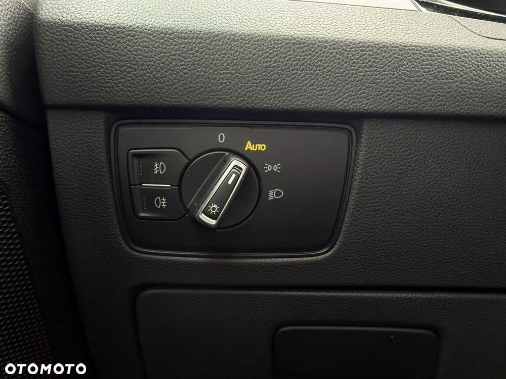 Volkswagen Passat - 17