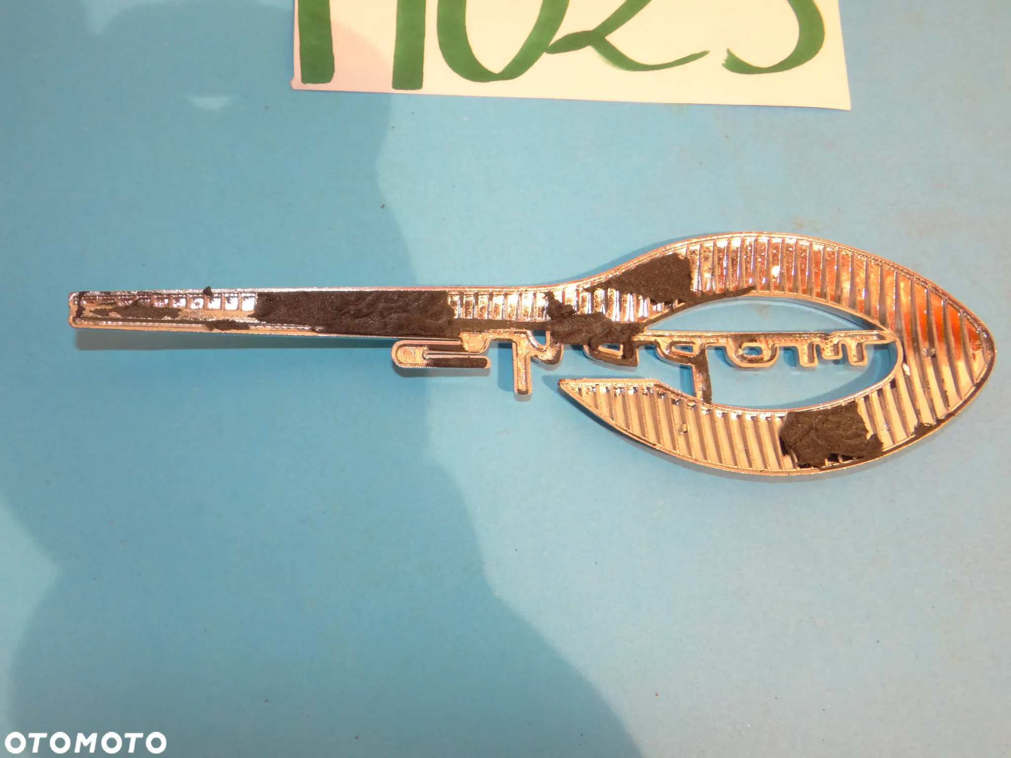 H025 HONDA SHADOW EMBLEMAT ZNACZEK NA BAK ZBIORNIK PALIWA PRAWA STRONA - 4
