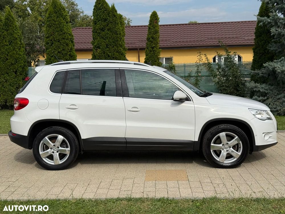 Volkswagen Tiguan 2.0 TDI DPF BlueMotion Technology Exclusive - 25