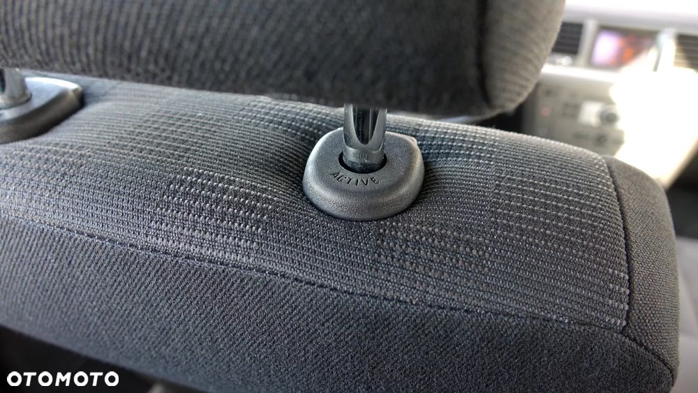 Opel Vectra 1.8 GTS - 12