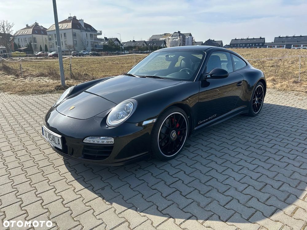 Porsche 911 Carrera 4 GTS PDK - 1
