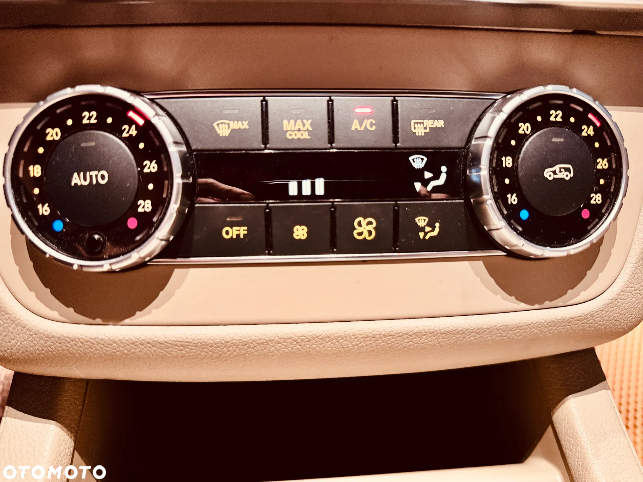Mercedes-Benz ML 350 BlueEff 4-Matic - 12