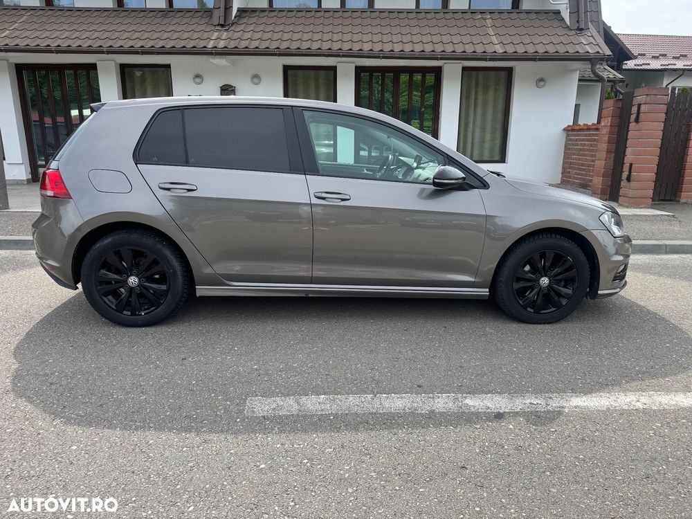 Volkswagen Golf 1.6 TDI DPF DSG BlueMotion Technology Comfortline - 3