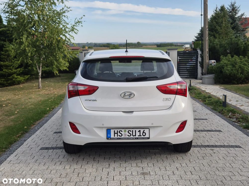 Hyundai i20 1.6 CRDi Style - 11