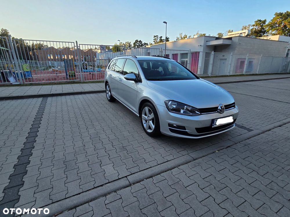 Volkswagen Golf 1.6 TDI BlueMotion Comfortline - 24