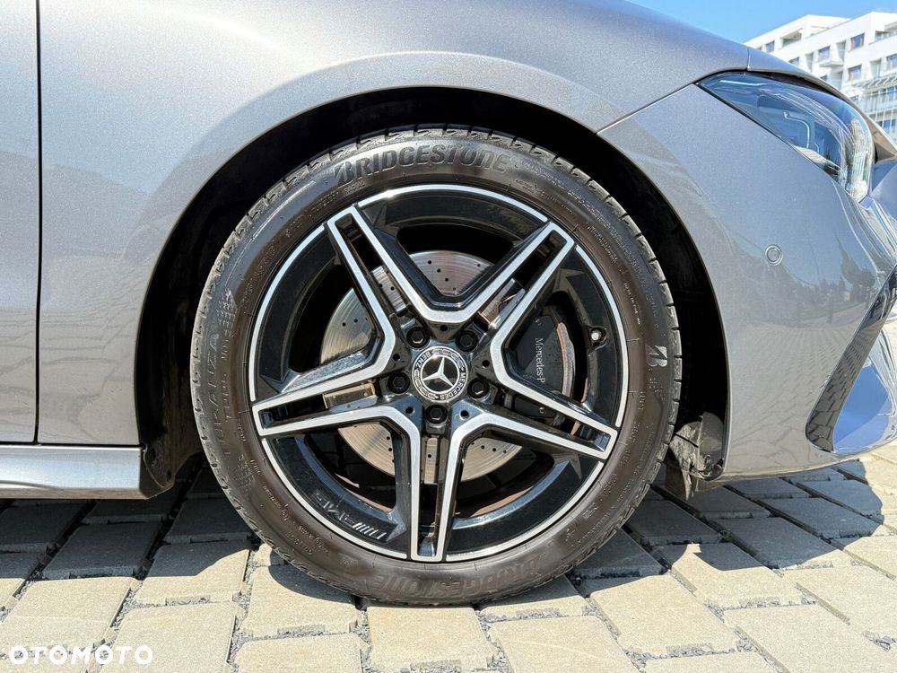 Mercedes-Benz CLA 220 4-Matic AMG Line 7G-DCT - 10