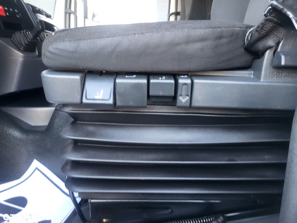 Mercedes-Benz Mercedes Atego 1624 | EURO 6 | Automat | Chłodnia Lamberet | Winda 1500 kg | TYLKO 296 tys. km | SERWIS ASO | SUPER STAN | ŚCIANA GRODZIOWA | - 27