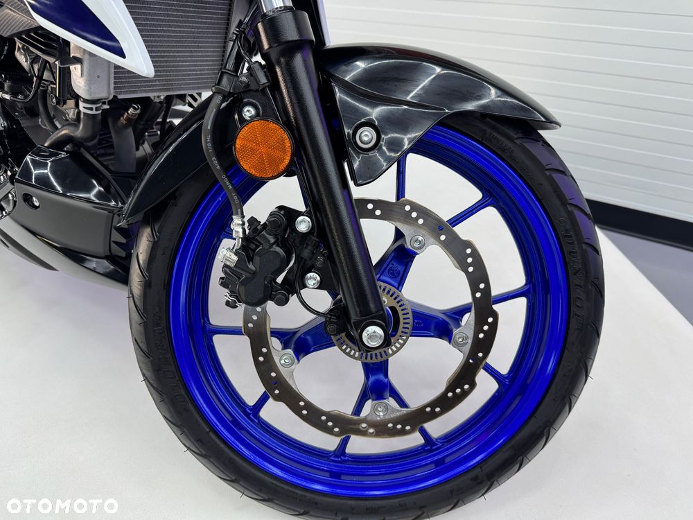 Suzuki GSX - 18