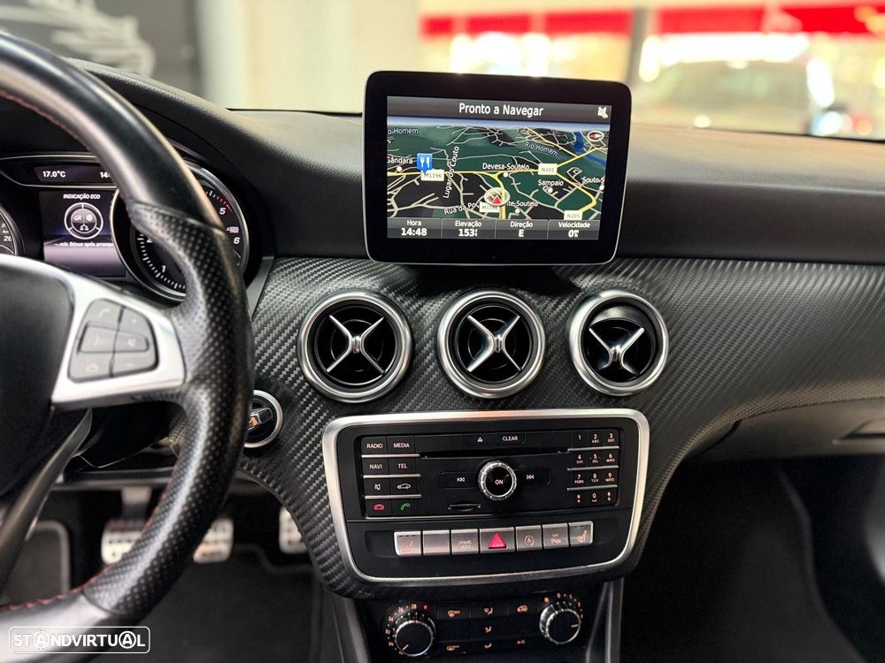 Mercedes-Benz A 180 d AMG Line - 24