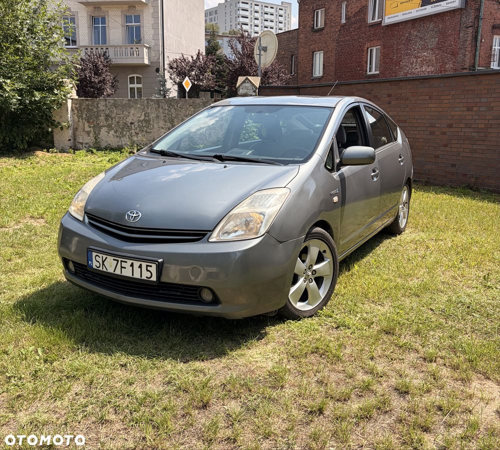 Toyota Prius - 2
