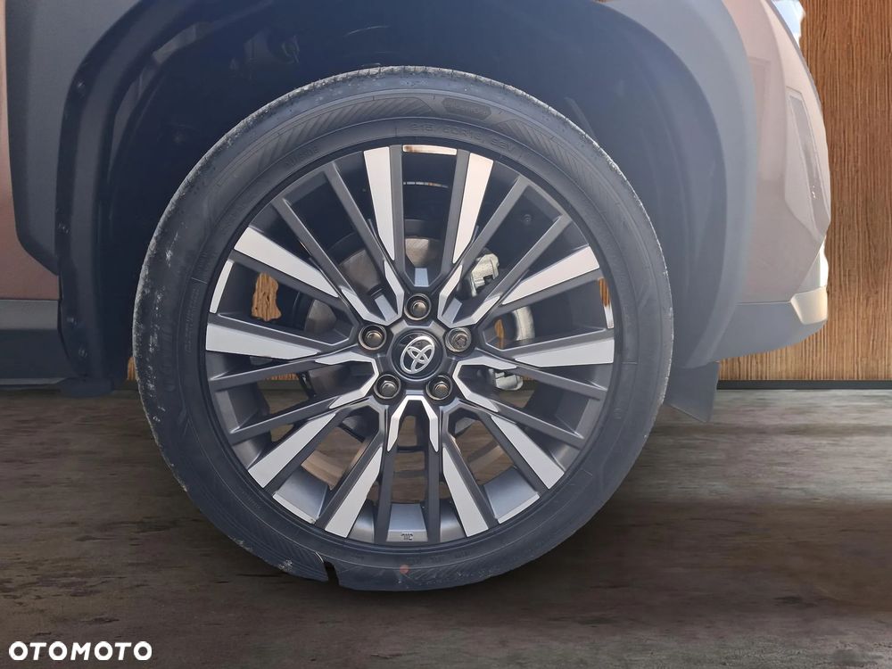 Toyota Yaris Cross - 19
