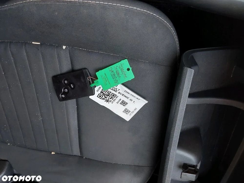 Renault Grand Scenic - 16