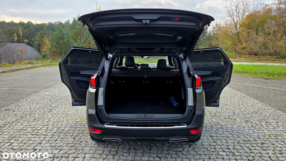 Peugeot 5008 ver-1-5-bluehdi-gt-s-s - 18