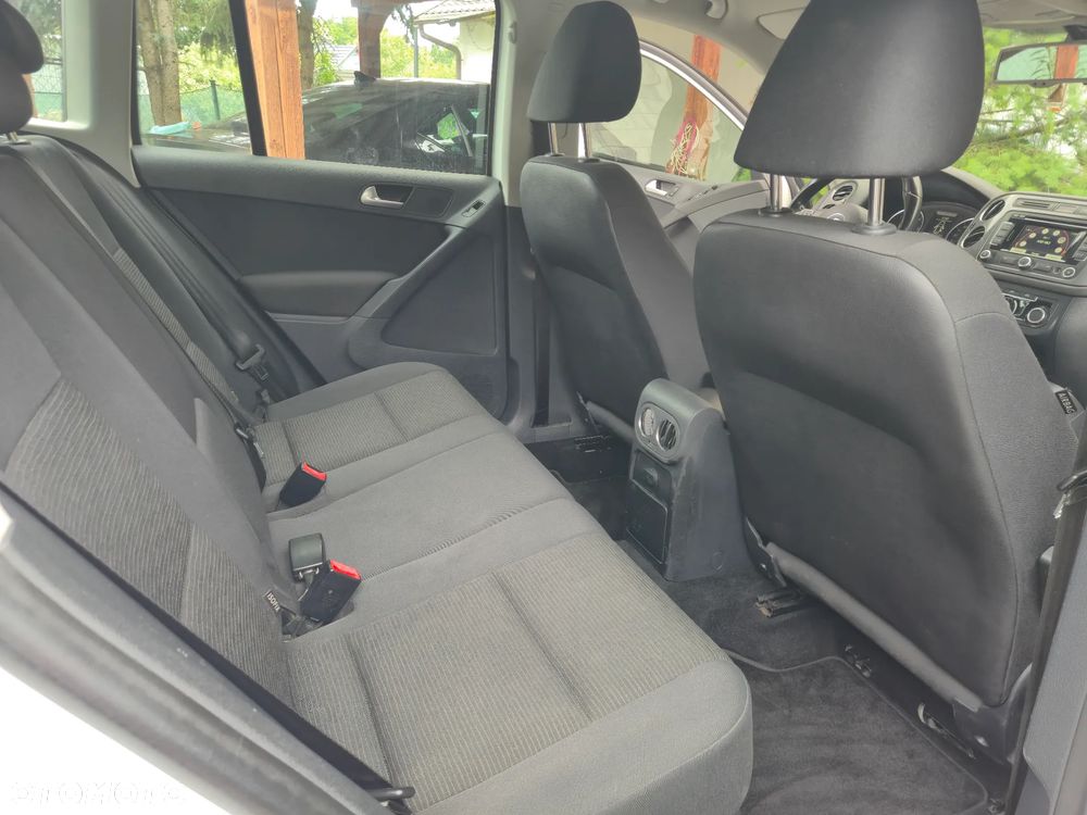 Volkswagen Tiguan 2.0 TDI DPF BlueMotion Technology Trend & Fun - 19