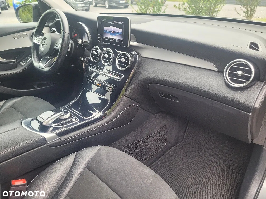 Mercedes-Benz GLC 220 d 4-Matic - 8
