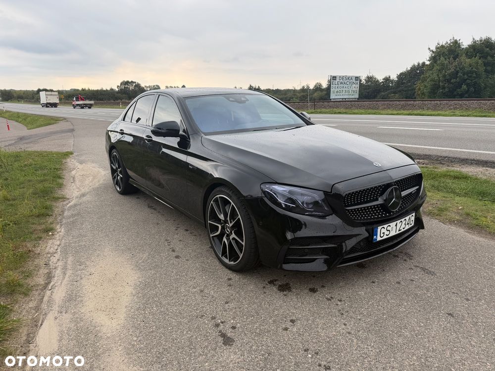 Mercedes-Benz E-Class 2017 photo 2