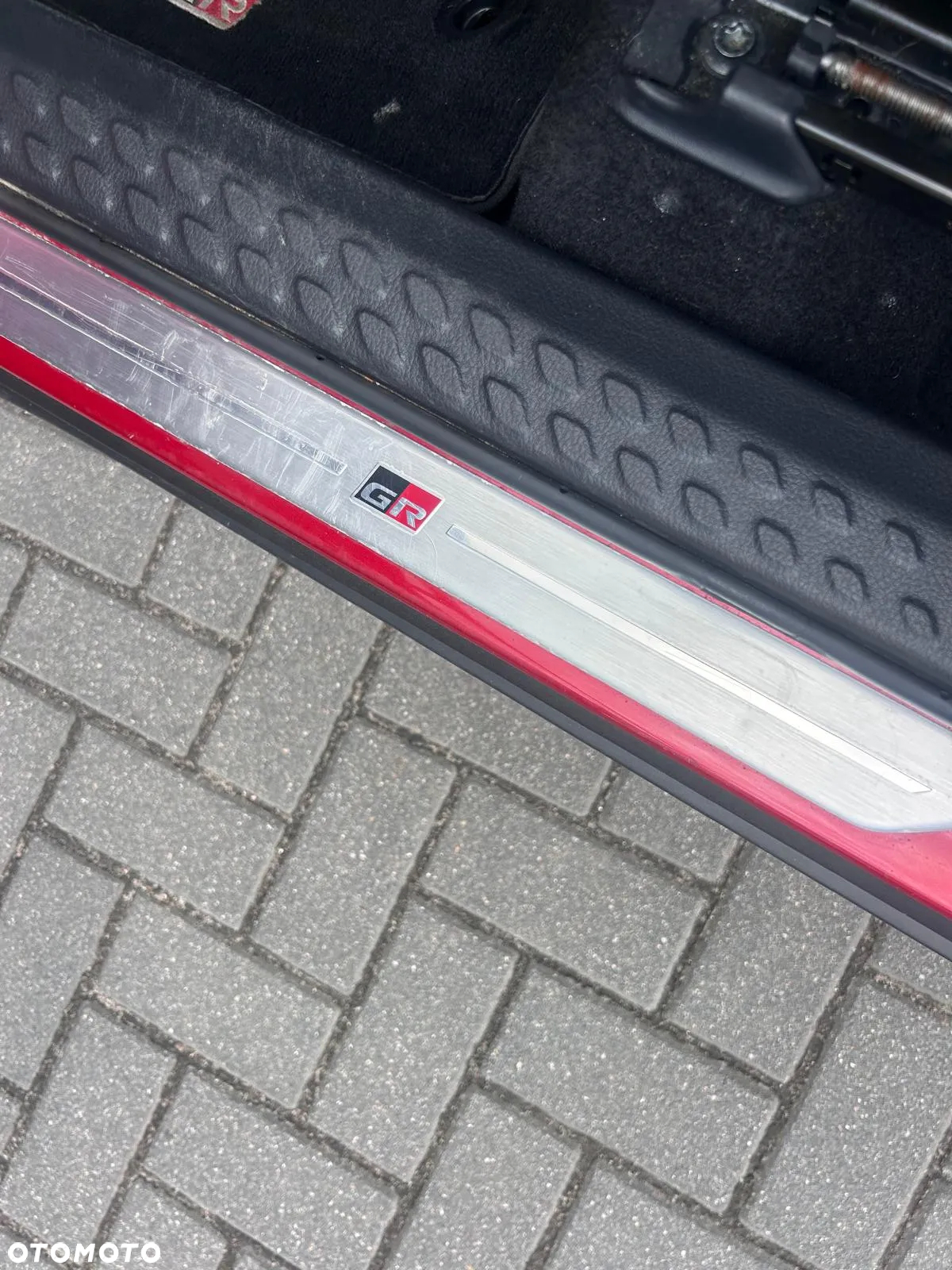 Toyota C-HR 1.8 Hybrid GPF GR Sport - 30