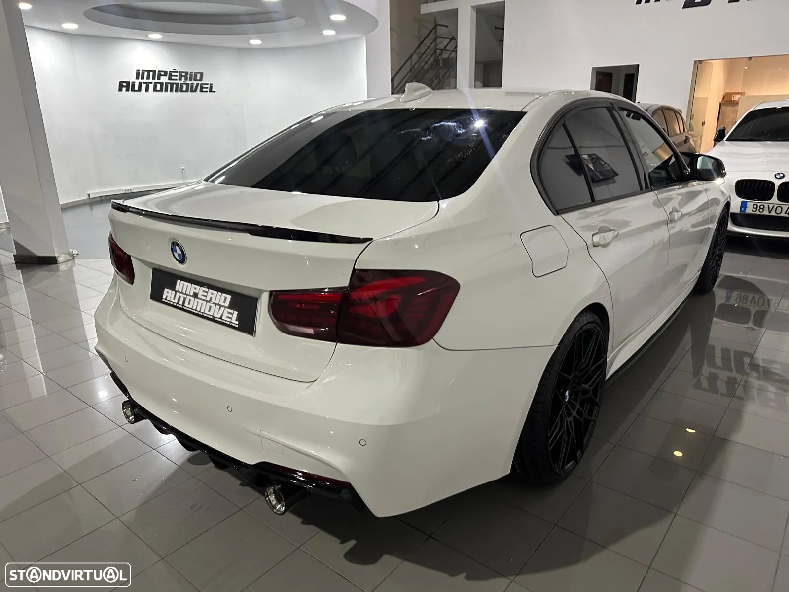 BMW 320 d Pack M - 33