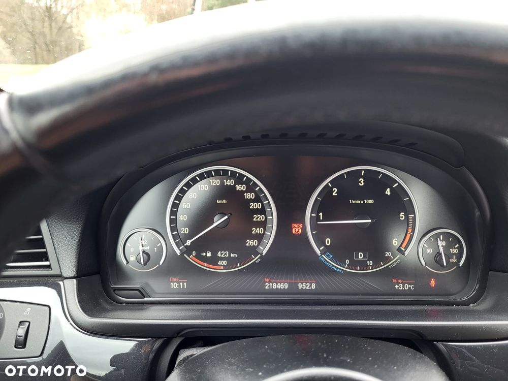 BMW Seria 5 520d Luxury Line - 15