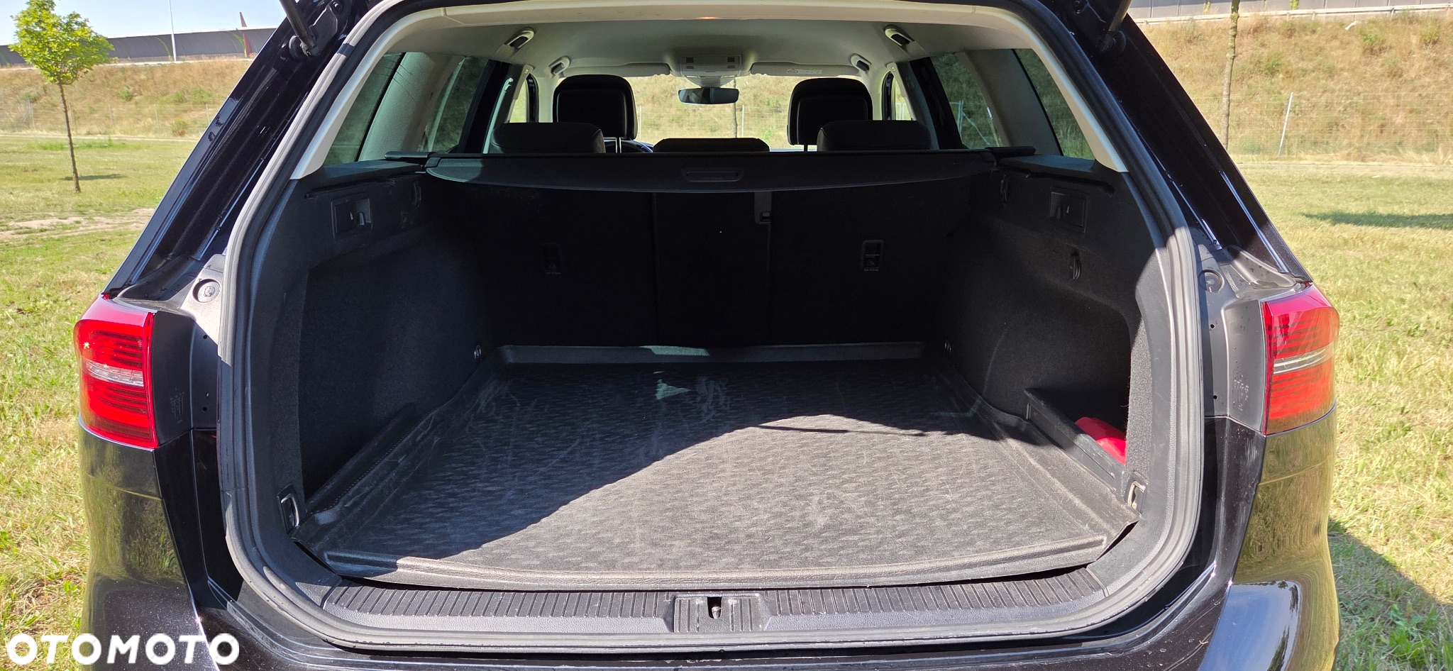 Volkswagen Passat 1.8 TSI BMT Highline - 16