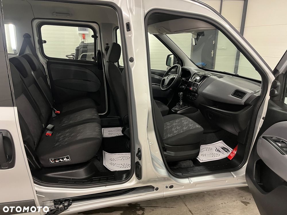 Opel Combo - 19
