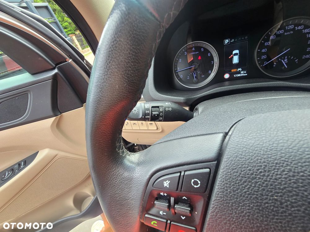 Hyundai Tucson 1.6 Turbo 4WD DCT Premium - 23