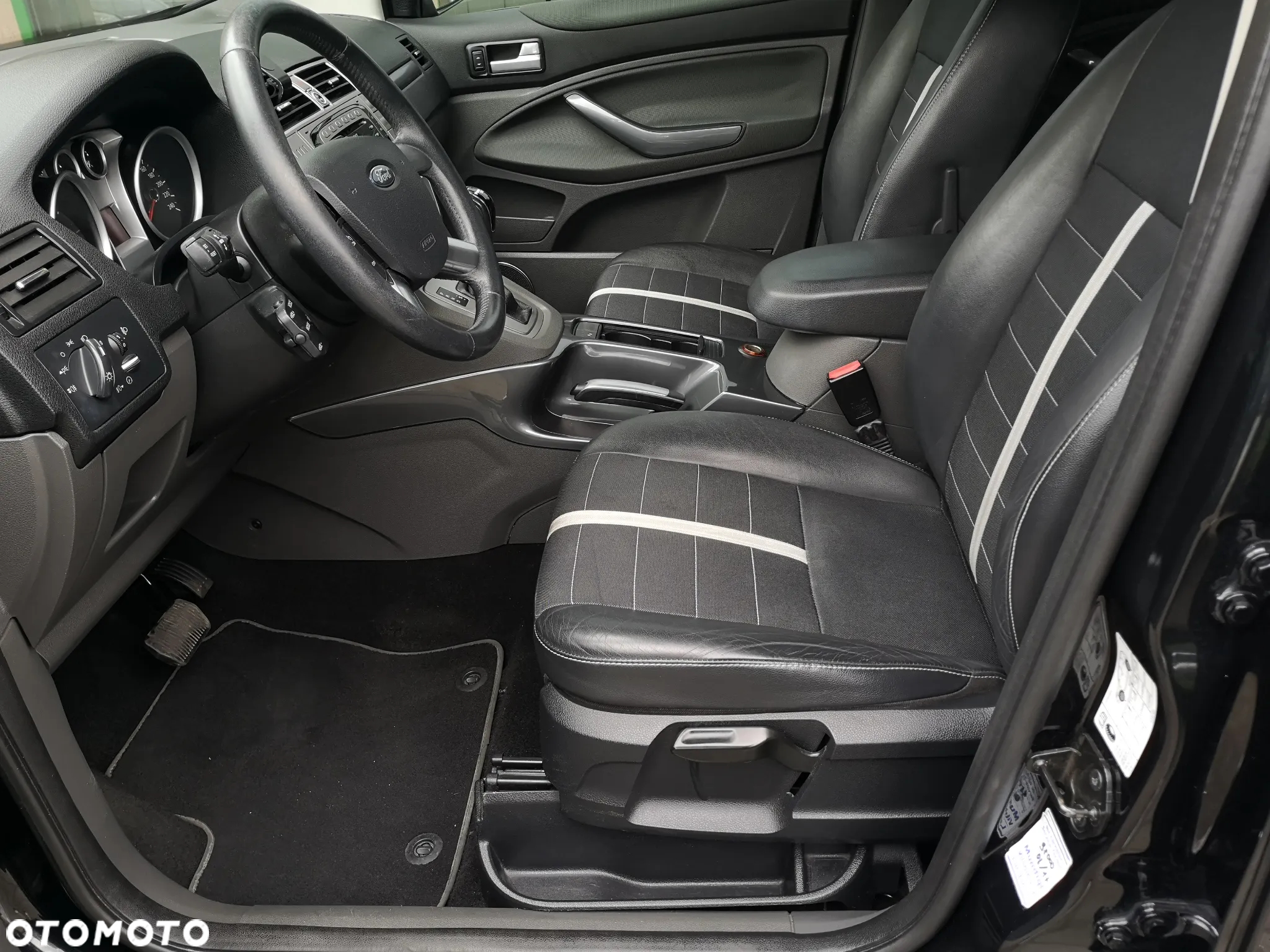Ford Kuga 2.0 TDCi 4WD Titanium - 19