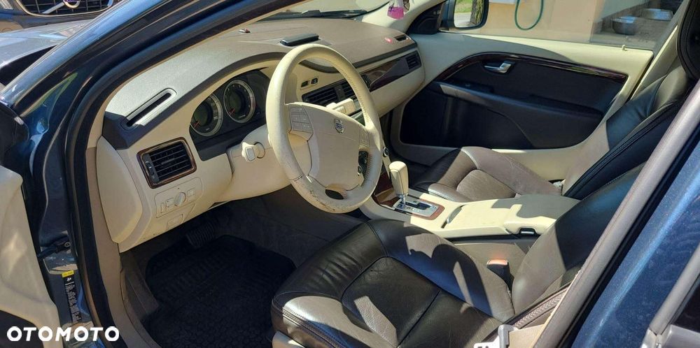 Volvo XC 70 - 5