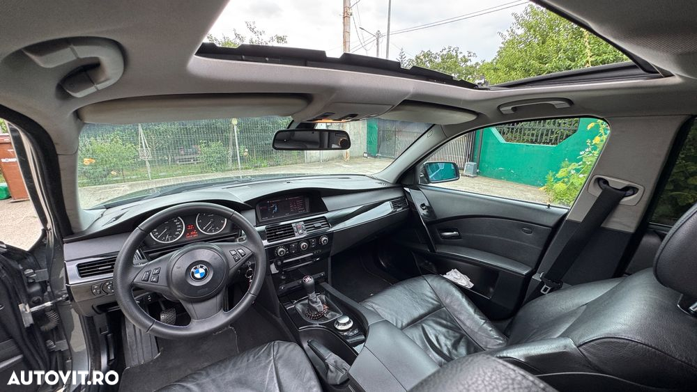 BMW Seria 5 525d - 10