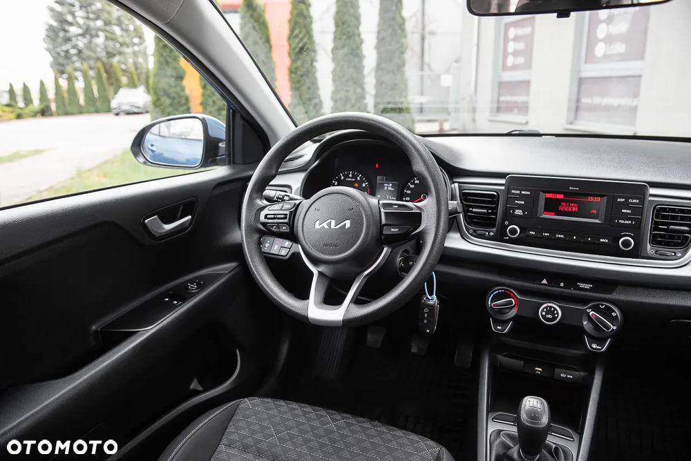 Kia Rio - 15