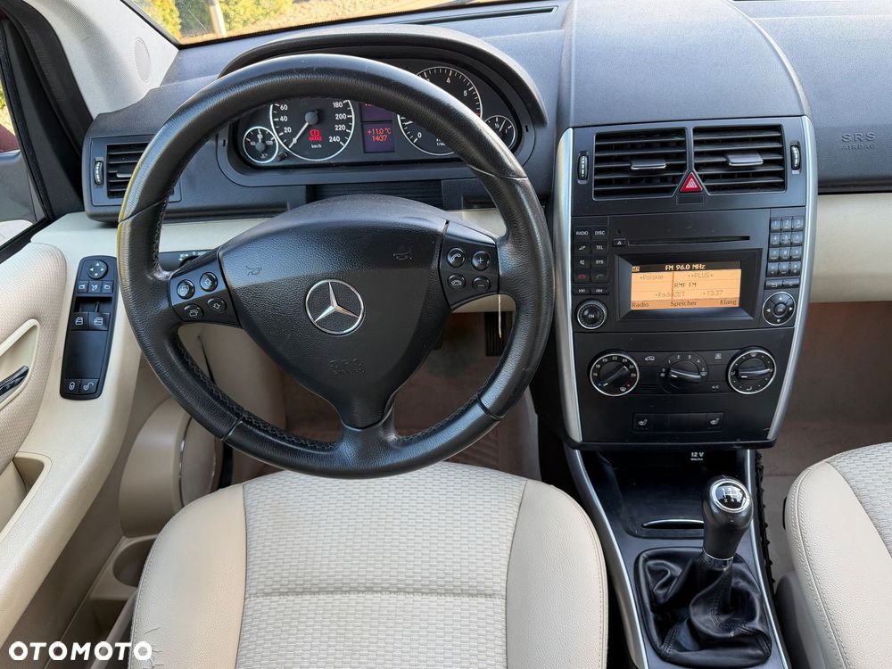 Mercedes-Benz Klasa A 150 BlueEFFICIENCY Avantgarde - 6