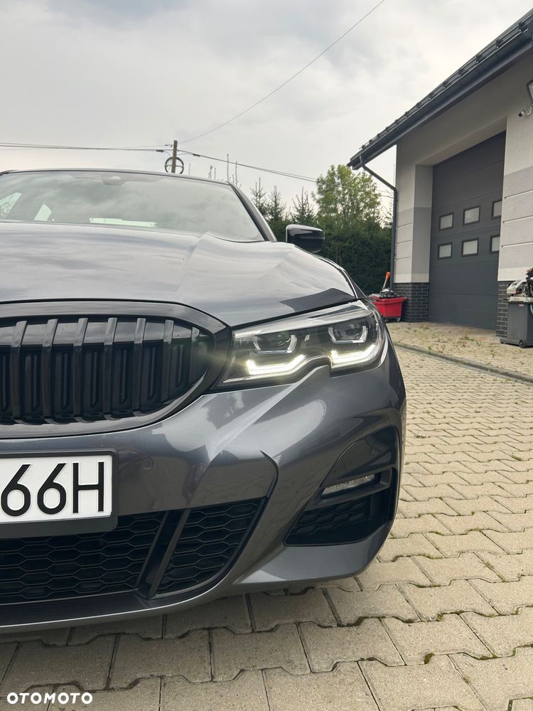 BMW Seria 3 330i - 7