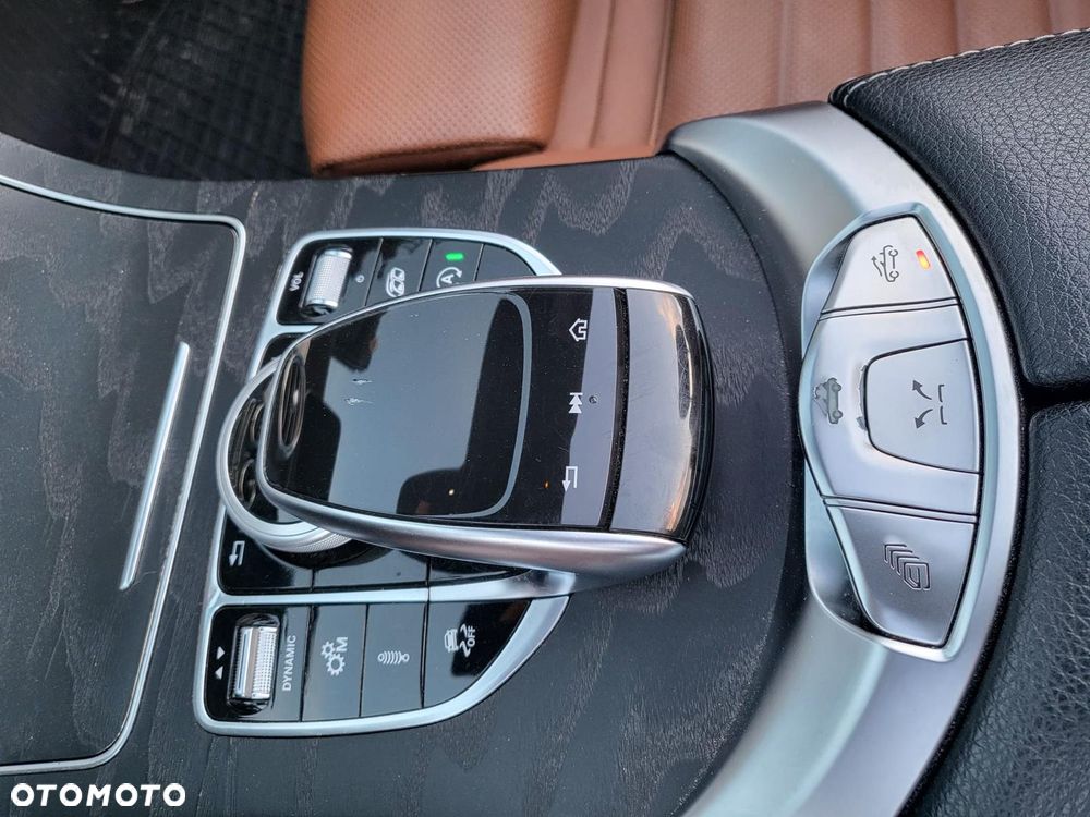 Mercedes-Benz Klasa C 43 AMG 4MATIC - 17