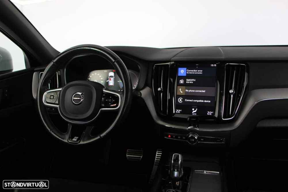 Volvo XC 60 2.0 T8 PHEV R-Design AWD - 2
