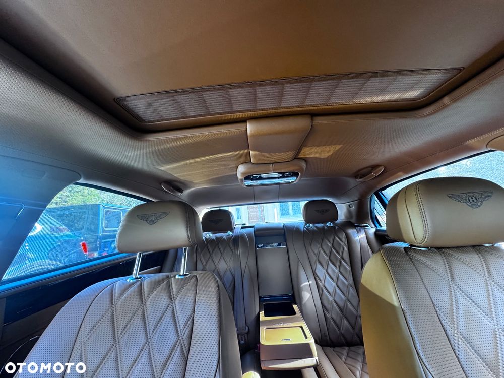 Bentley Flying Spur W12 - 35