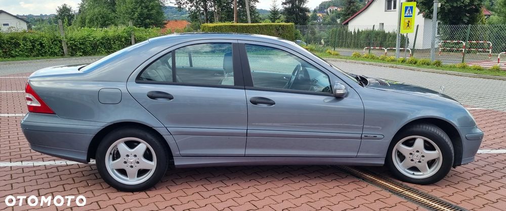 Mercedes-Benz Klasa C 180 Kompressor Automatik Classic - 8