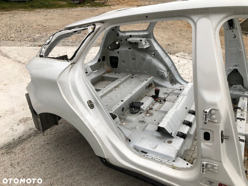 CITROEN DS5 HYBRYDA 2011-> ĆWIARTKA BŁOTNIK PRAWY TYŁ TYLNY