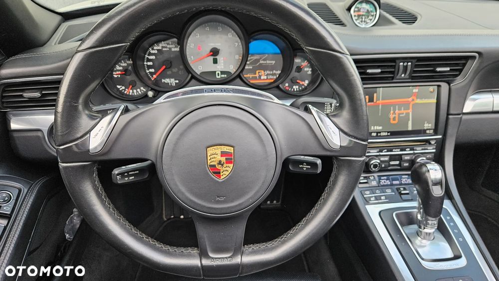 Porsche 911 Carrera 4S PDK - 17