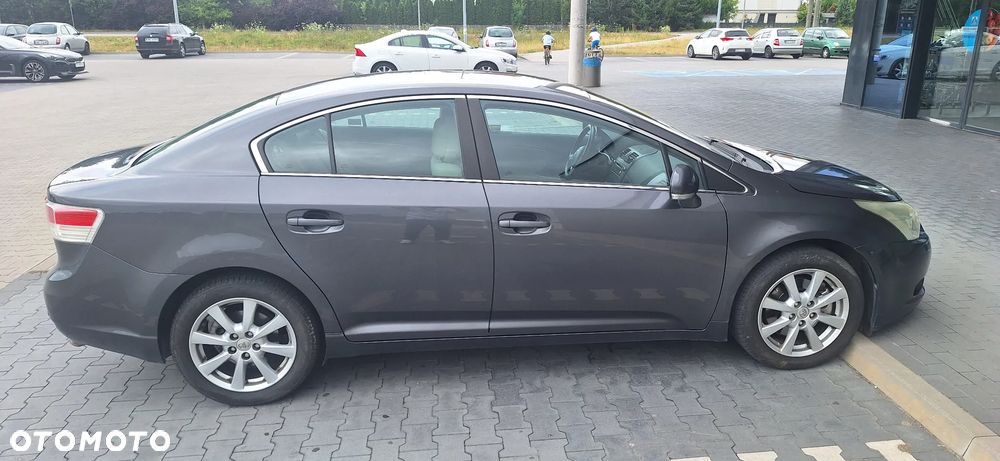 Toyota Avensis 2.2 D-4D 2010 - 3