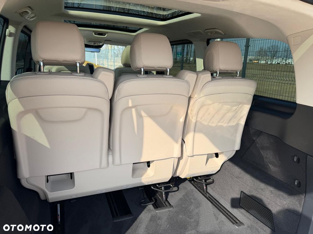 Mercedes-Benz Klasa V 300 d 4-Matic Exclusive 9G-Tronic (długi) - 7