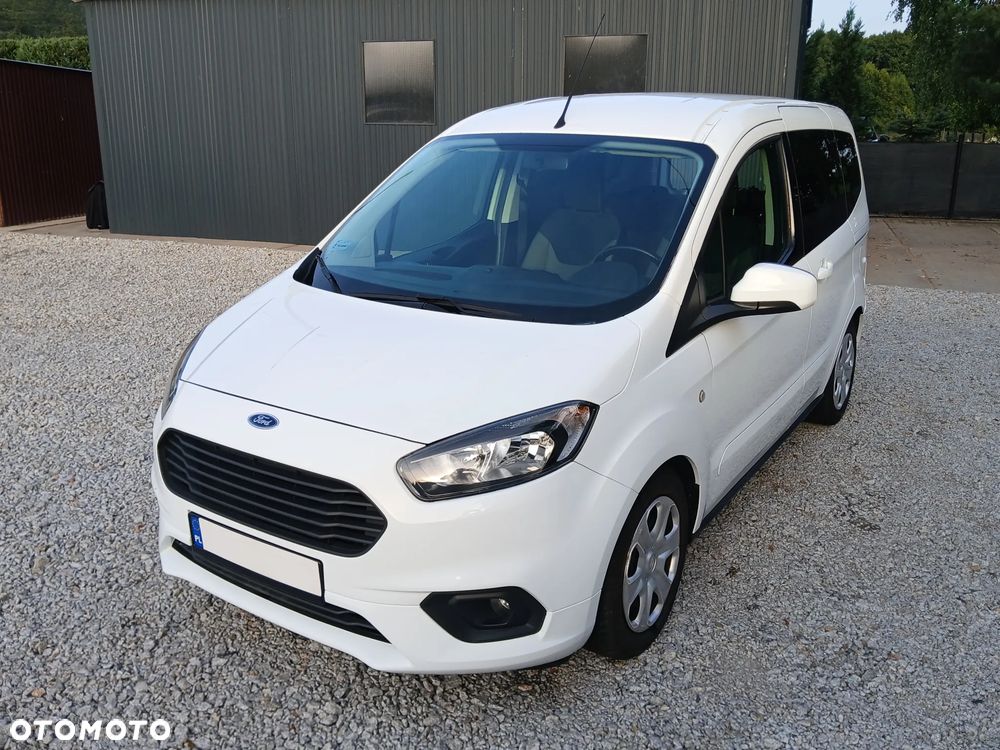 Ford Tourneo Courier 1.5 TDCi Trend - 13